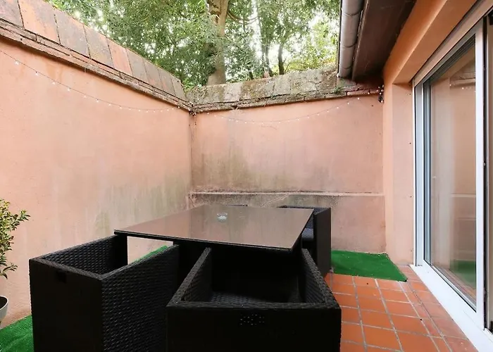 New - Le Patio - 300 M Capitole Apartmán *